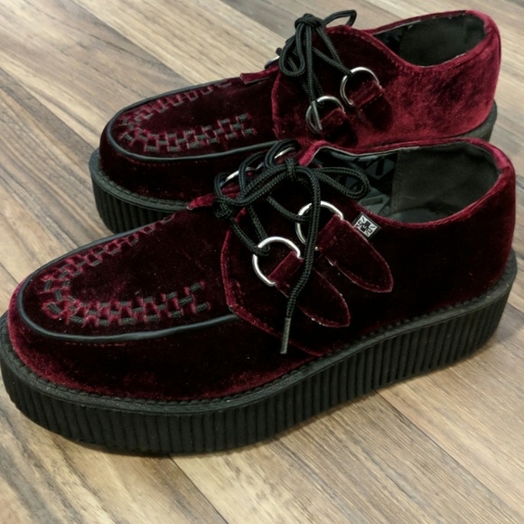 tuk velvet creepers